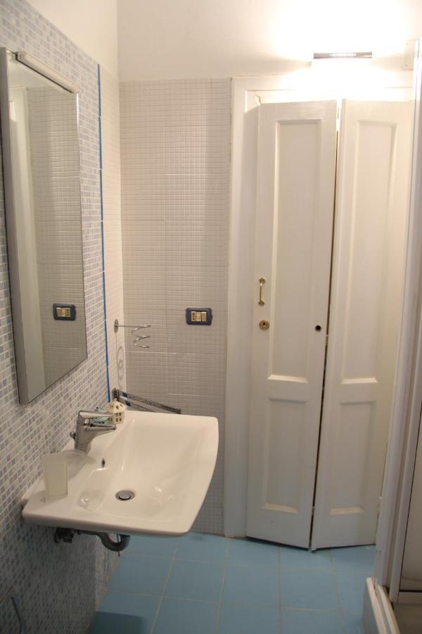 Casa Vacanza Icaros, Ortigia Hictoric Center, 200 Mt From The Beach Syracuse ภายนอก รูปภาพ