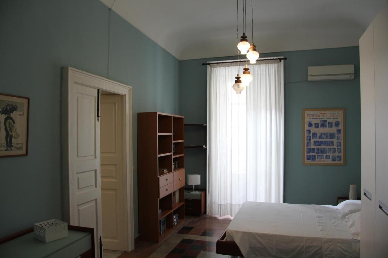 Casa Vacanza Icaros, Ortigia Hictoric Center, 200 Mt From The Beach Syracuse ภายนอก รูปภาพ