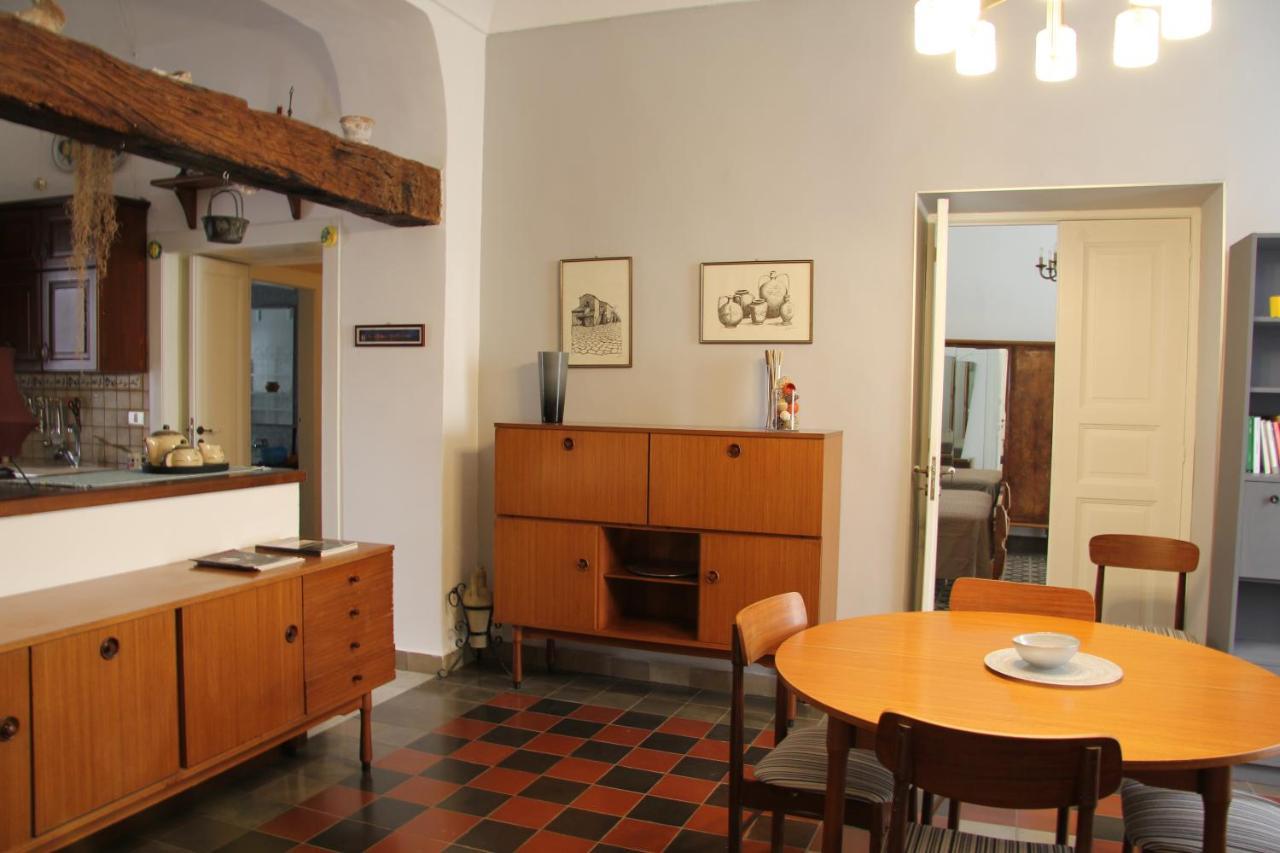 Casa Vacanza Icaros, Ortigia Hictoric Center, 200 Mt From The Beach Syracuse ภายนอก รูปภาพ