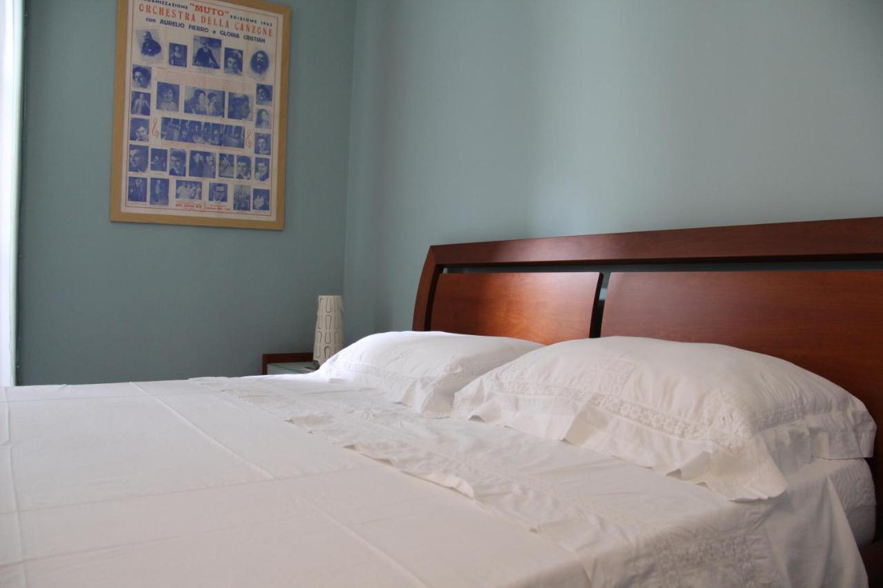 Casa Vacanza Icaros, Ortigia Hictoric Center, 200 Mt From The Beach Syracuse ภายนอก รูปภาพ