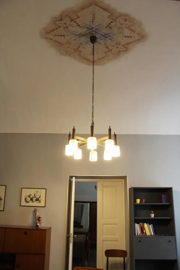 Casa Vacanza Icaros, Ortigia Hictoric Center, 200 Mt From The Beach Syracuse ภายนอก รูปภาพ